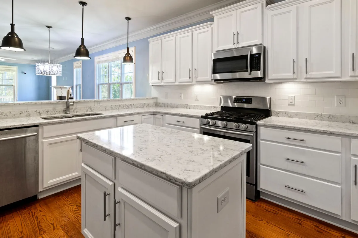 Filth & Squalor Cleanup in Lacy-Lakeview, TX